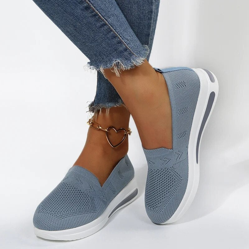 Slip-On Sneakers Women Platform Shoes Top Quality Fabric Women Sneakers