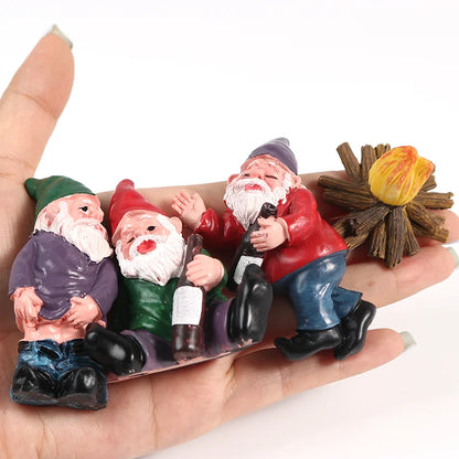 1Pcs Mini Fairy Garden Dwarf Bonfire Statues Drunk Yoga Gnomes Miniature Ornaments Flowerpot Garden Decor Accessories